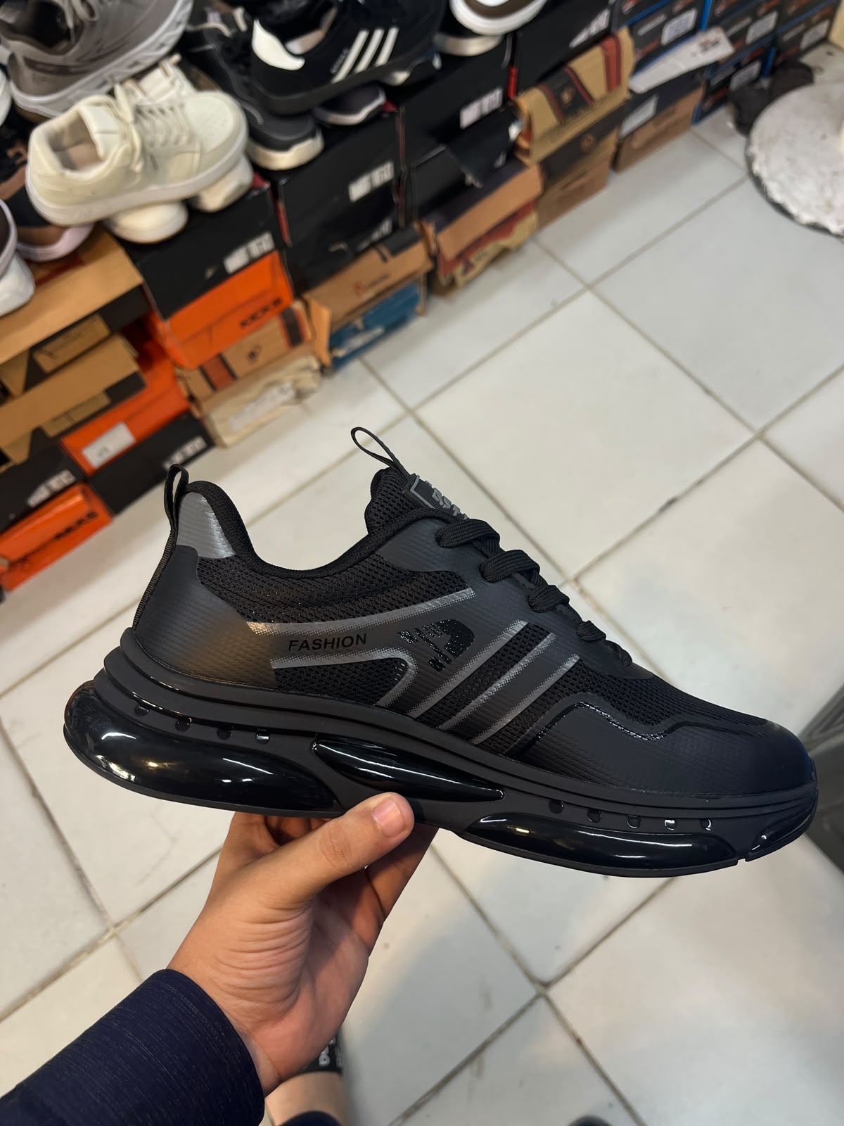 BOSS FASHION - BLACK