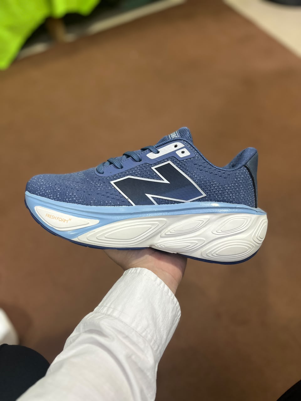 NEW BALANCE - BLUE