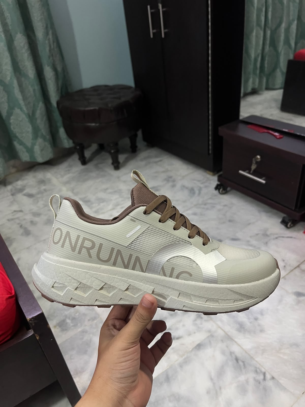 ON CLOUD - BROWN