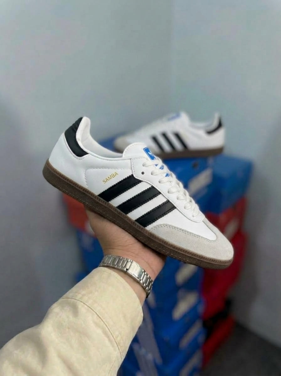 ADIDAS SAMBA - WHITE & BLACK
